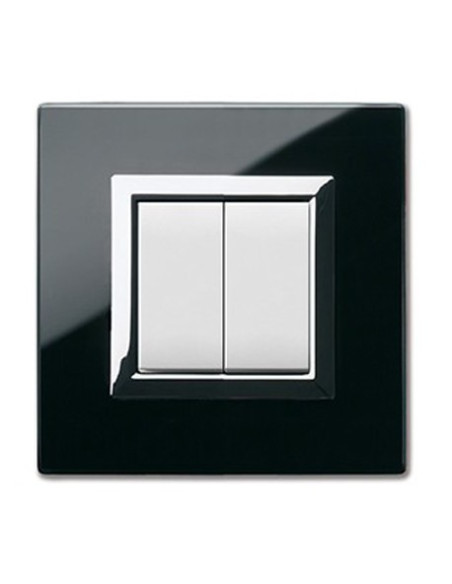 Interrupteur Noir Absolu – Design épuré pour un intérieur contemporain